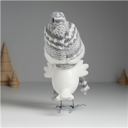 Фигурка полистоун «Воробушек белый в шапке с мехом», 9×11×16.5 см