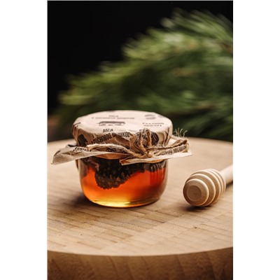 Сосновая шишка в Меду / 130 гр / стеклобанка / Сладкий аромат