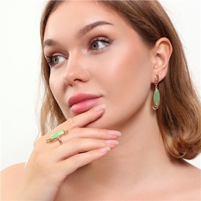 Комплект ювелирной бижутерии коллекция "Дубай" серьги и кольцо 18 р, покрытие позолота, вставка: искусственный камень светло-зеленого цвета, арт.314.797-18