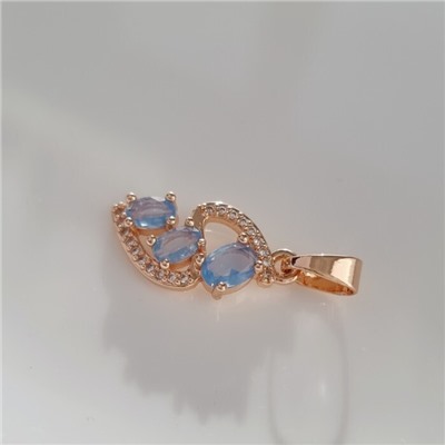 Комплект ювелирной бижутерии коллекция "Дубай" серьги и кулон, покрытие позолота, вставка: фианиты и цирконы, цвет: нежно-голубой и прозрачный, арт.414.025