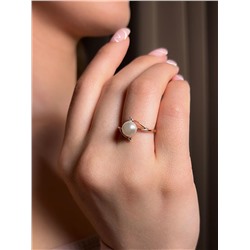 Кольцо из золочёного серебра с культ. жемчугом и фианитами 925 пробы км041з1005