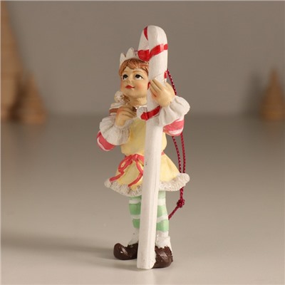 Фигурка-подвеска «Новогодний эльф с леденцом», ёлочная игрушка, 5×4.5×11 см