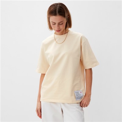 Футболка оверсайз с нашивкой женская MINAKU: One Most Brand, молочная, размер 44