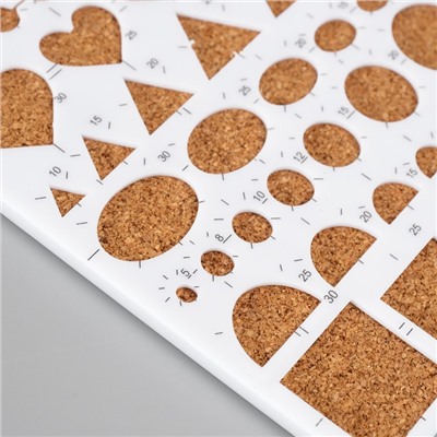 Набор инструментов для квиллинга (170 пол.0.5 см, клей, иголки, линейка, пинцет, ин.д/кв.) 21×30 см