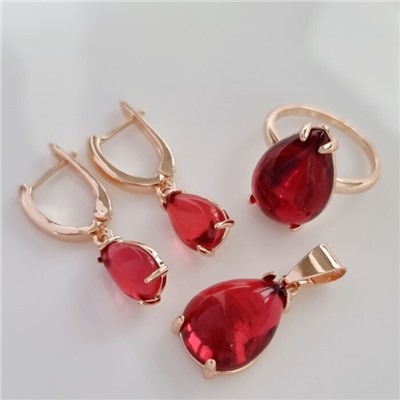 Комплект ювелирная бижутерия коллекция  "Дубай" серьги, кулон и кольцо 17 р, покрытие: позолота, вставка: пластик, цвет: красный, арт.215.419-17