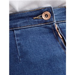 Джинсовая юбка прямая с разрезом и декоративной стиркой  из эластичного денима