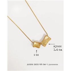 Кулон на цепочке