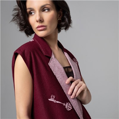 Жилет с акцентной вышивкой, Карьерный взлет (эксклюзив)