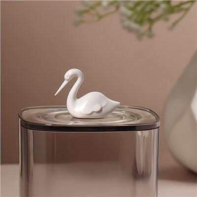 Органайзер для хранения «Пеликан», с крышкой, 9×9×13.5 см, белый, прозрачный