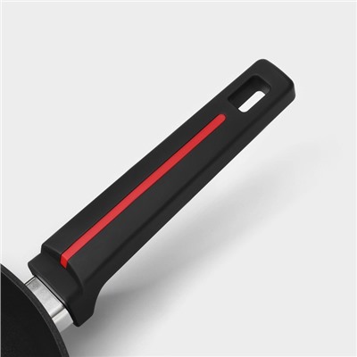 Сковорода Magistro Flame, d=28 см, h=5 см, кованый алюминий, ручка soft-touch, антипригарное покрытие, индукция, чёрная