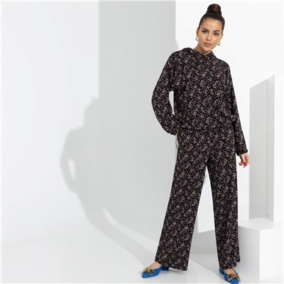 Брючный комплект с капюшоном, Смелый контраст