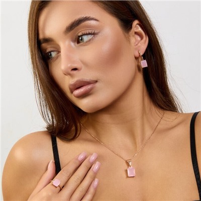 Комплект ювелирной бижутерии коллекция "Дубай" серьги, кулон и кольцо 19 р покрытие позолота, вставка: стекло, цвет: розовый матовый, арт.215.578-19