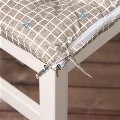 Подушка на стул «Этель. Клетка», 40×40 см, коричневая