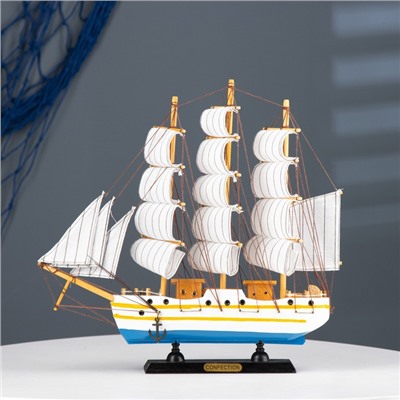 Сувенирная модель корабля «Медуза», трёхмачтовый с белыми парусами, белые борта с полосками, 33×7×32 см