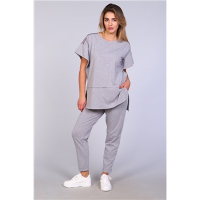 Спортивыный костюм с брюками и футболкой 248