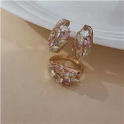 Комплект ювелирной бижутерии коллекция "Дубай" серьги и кольцо 17 р, покрытие позолота, вставка: фианиты и цирконы, цвет: розовый и прозрачный, арт.215.666-17