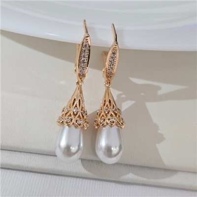 Комплект ювелирная бижутерия коллекция  "Дубай" серьги и кольцо 18 р, покрытие: позолота, вставка: искусственный жемчуг и фианиты, цвет: прозрачный и жемчужный, арт.313.289-18