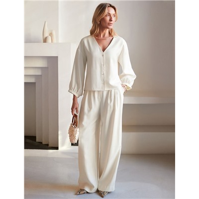 Укороченная блузка с V вырезом из плотного лиоцелла