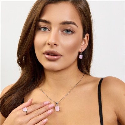 Комплект ювелирной бижутерии коллекция "Дубай" серьги, кулон и кольцо 20 р покрытие посеребрение, вставка: стекло, цвет: розовый матовый, арт.215.596-20