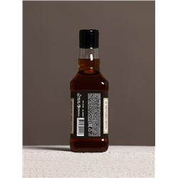 Подарочный набор новогодний «На удачу в Новом году»: гель для душа во флаконе виски 250 мл, аромат терпкого парфюма, платок в форме сигары