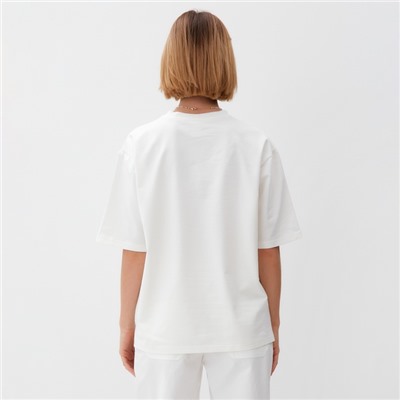 Футболка женская оверсайз с нашивкой MINAKU: One Most Brand, цвет экрю, размер 42