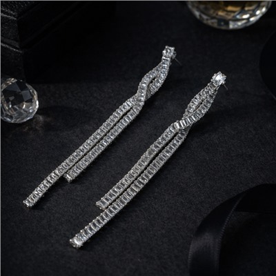 Серьги бижутерия висячие вечерние с камнями, цвет: серебристый и прозрачный, арт.012.073