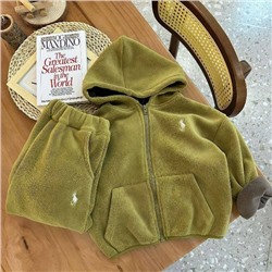 Спортивный костюм #23060630