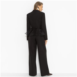 Брючный костюм , который делает фигуру, Громче всех