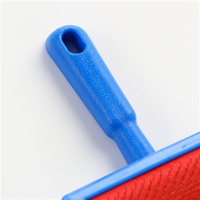 Пуходерка без капель полукруглая, 8.5×13 см, синяя