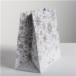 Пакет подарочный новогодний ламинированный квадратный «С Новым годом!», 22×22×11 см