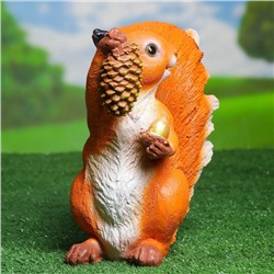 Садовая фигура из полистоуна «Белка с шишкой», 28×12×27 см