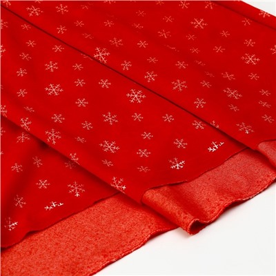 Лоскут Велюр на красном фоне, белые снежинки, 100×180 см