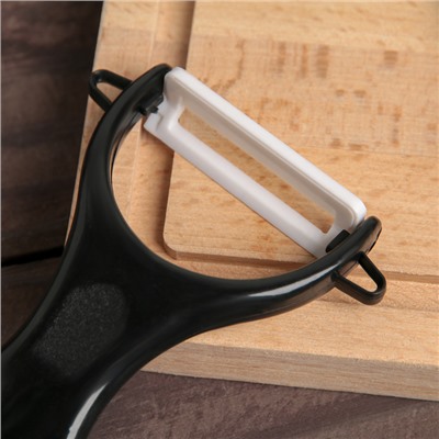 Набор кухонных принадлежностей «Хищник», лезвие 8.5 см, 12.5 см, 17 см, 20 см, 20 см, керамическая овощечистка