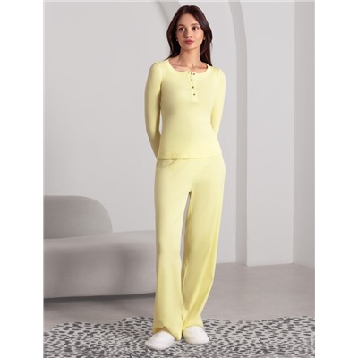 Лонгслив облегающий из фактурного трикотажа в рубчик с круглым вырезом на пуговицах