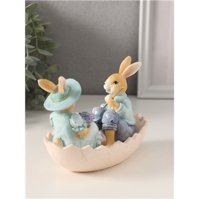 Фигурка полистоун «Парочка кроликов: свидание в лодочке», 13.5×9.5×10.5 см