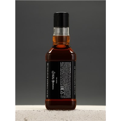 Подарочный набор «Крутой мужик», гель для душа во флаконе виски 250 мл и полотенце, Чистое счастье