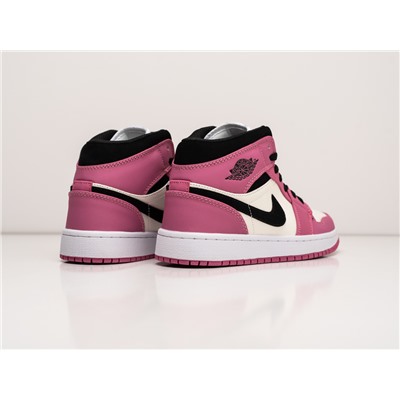 Кроссовки Nike Air Jordan 1 Mid