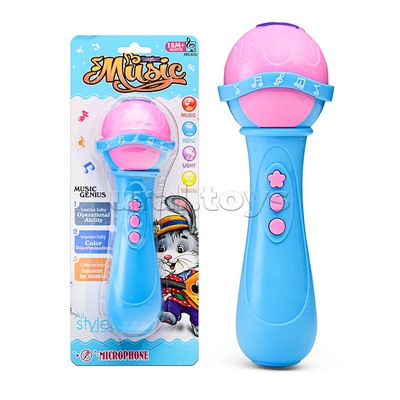 Микрофон с кнопками пианино на листе