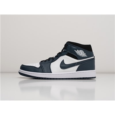 Кроссовки Nike Air Jordan 1 Mid