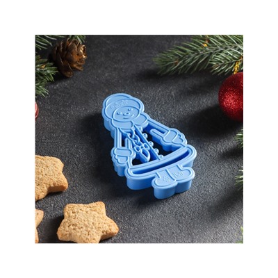 Форма для печенья новогодняя «Снегурочка», вырубка, штамп, 10×5.9×1.4 см, пластик, голубая