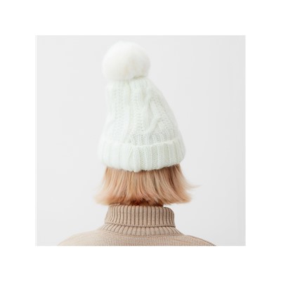 Шапка с помпоном женская MINAKU, молочная, размер 56-58