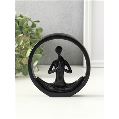 Фигурка полистоун «Девушка медитирует», чёрный, 2.5×12.2×12.3 см