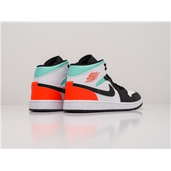 Кроссовки Nike Air Jordan 1 Mid