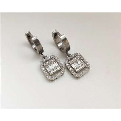 Серьги из стали