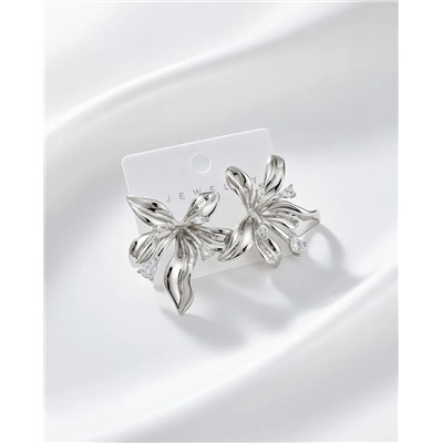 Стильные серьги