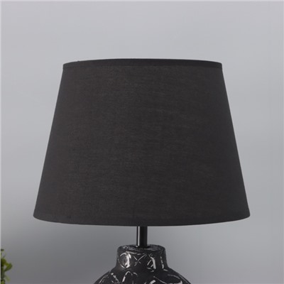 Лампа настольная «Луиза» 1×40 Вт Е27 черный 25×25×38.5 см
