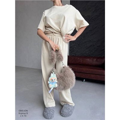 Костюм женский