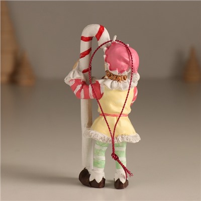 Фигурка-подвеска «Новогодний эльф с леденцом», ёлочная игрушка, 5×4.5×11 см