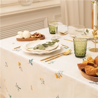 Скатерть «Этель. Полевые цветочки», 146×180±2 см, рогожка 176 г/м², 100% хлопок