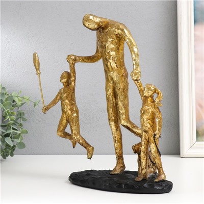 Фигурка полистоун «Прогулка с папой», золото, 28×19×12 см